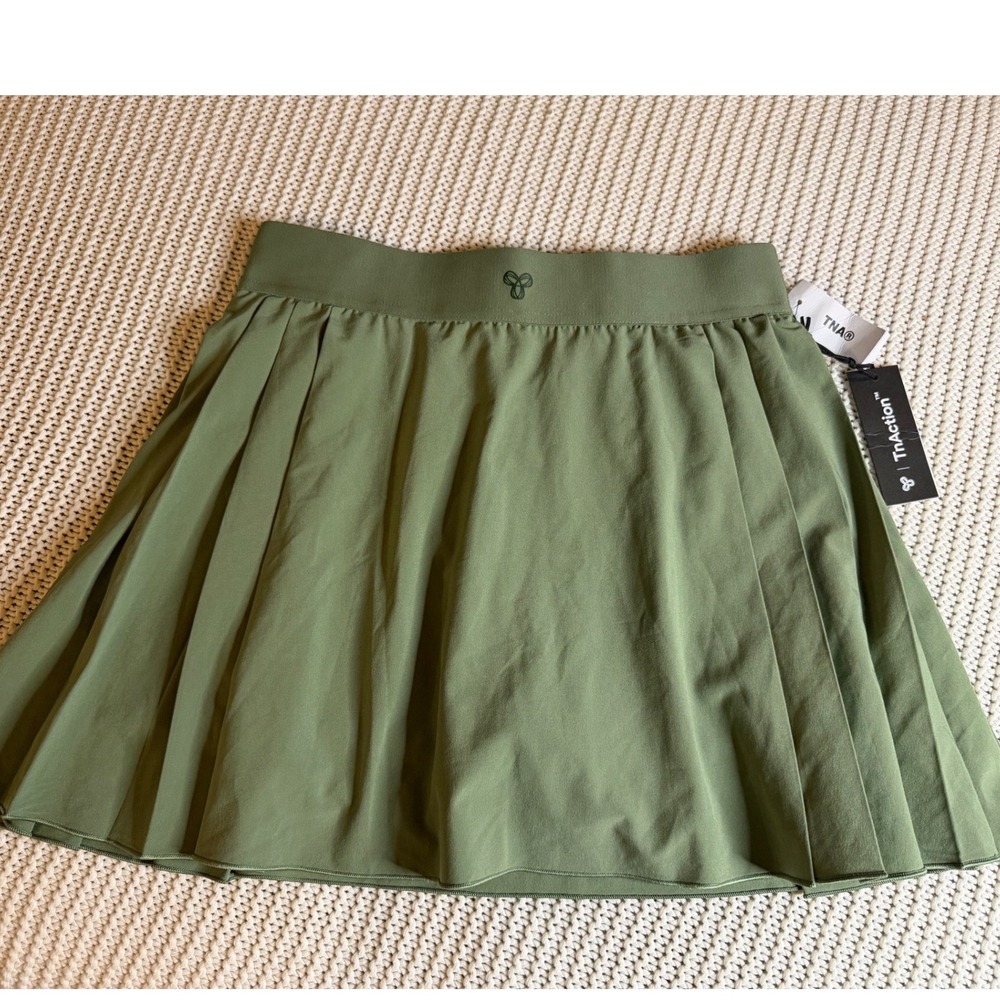 Aritzia TnaAction Move Tiebreak Skort Ravine Green Pleated Tennis Skirt Large